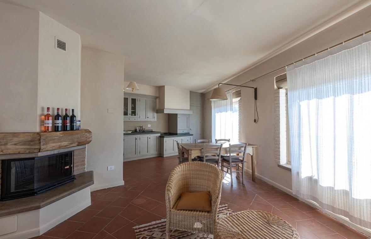 Agriturismo Il Ghiaccio ชูเวเรโต ภายนอก รูปภาพ