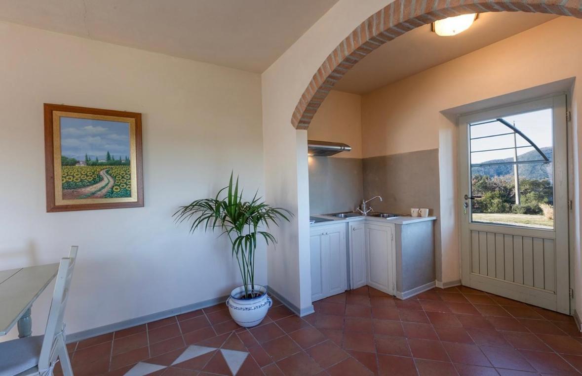 Agriturismo Il Ghiaccio ชูเวเรโต ภายนอก รูปภาพ