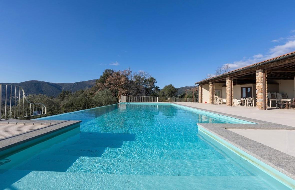 Agriturismo Il Ghiaccio ชูเวเรโต ภายนอก รูปภาพ