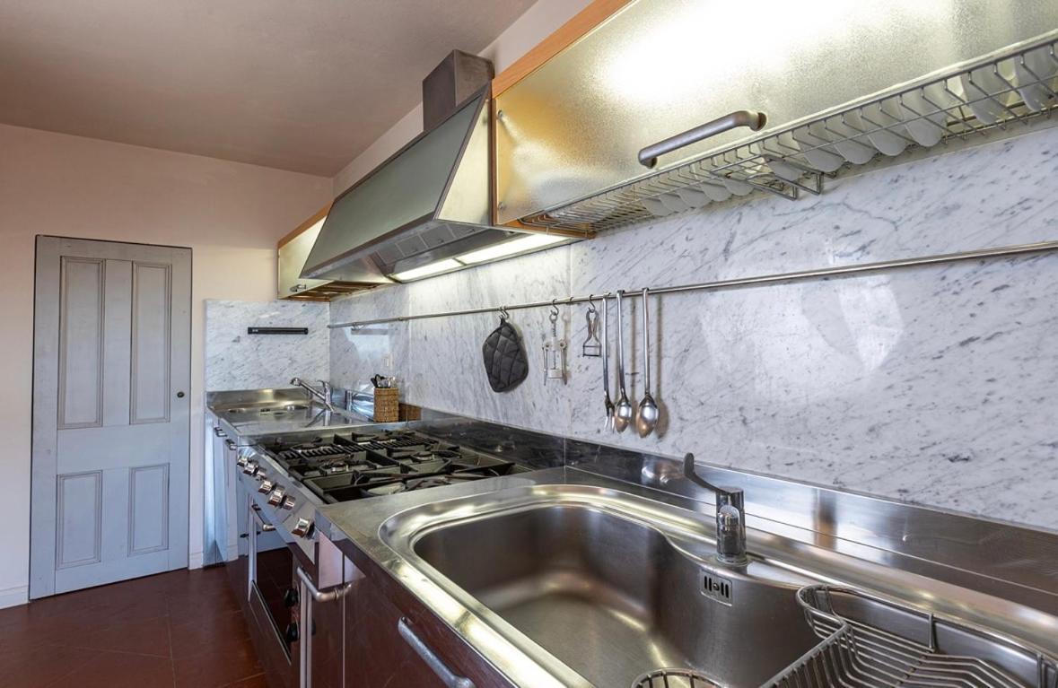 Agriturismo Il Ghiaccio ชูเวเรโต ภายนอก รูปภาพ